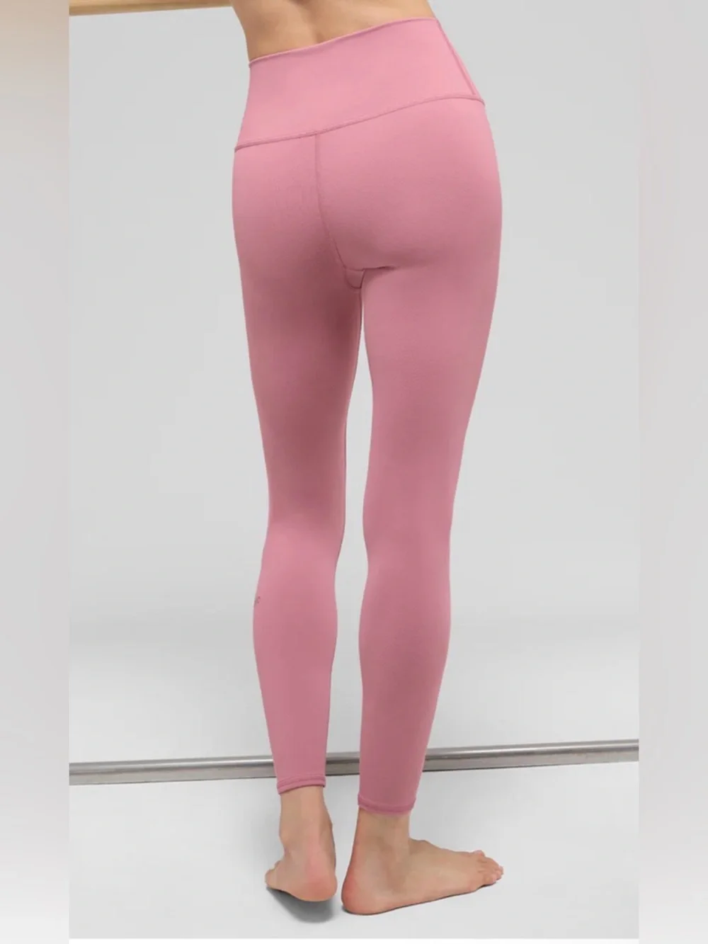 ALO Yoga 718 High-Waist Airbrush Legging, SMALL NWOT